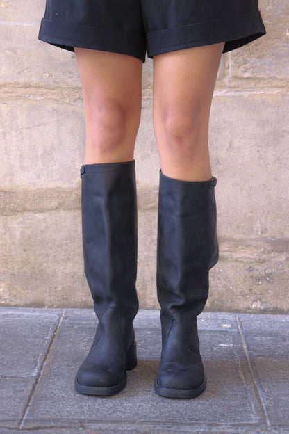 Transformable Black Boots with Open-Back Design